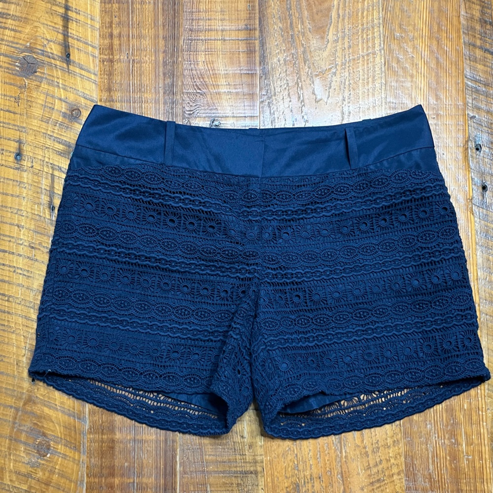 NWT The Limited Navy Lace Shorts Size 8